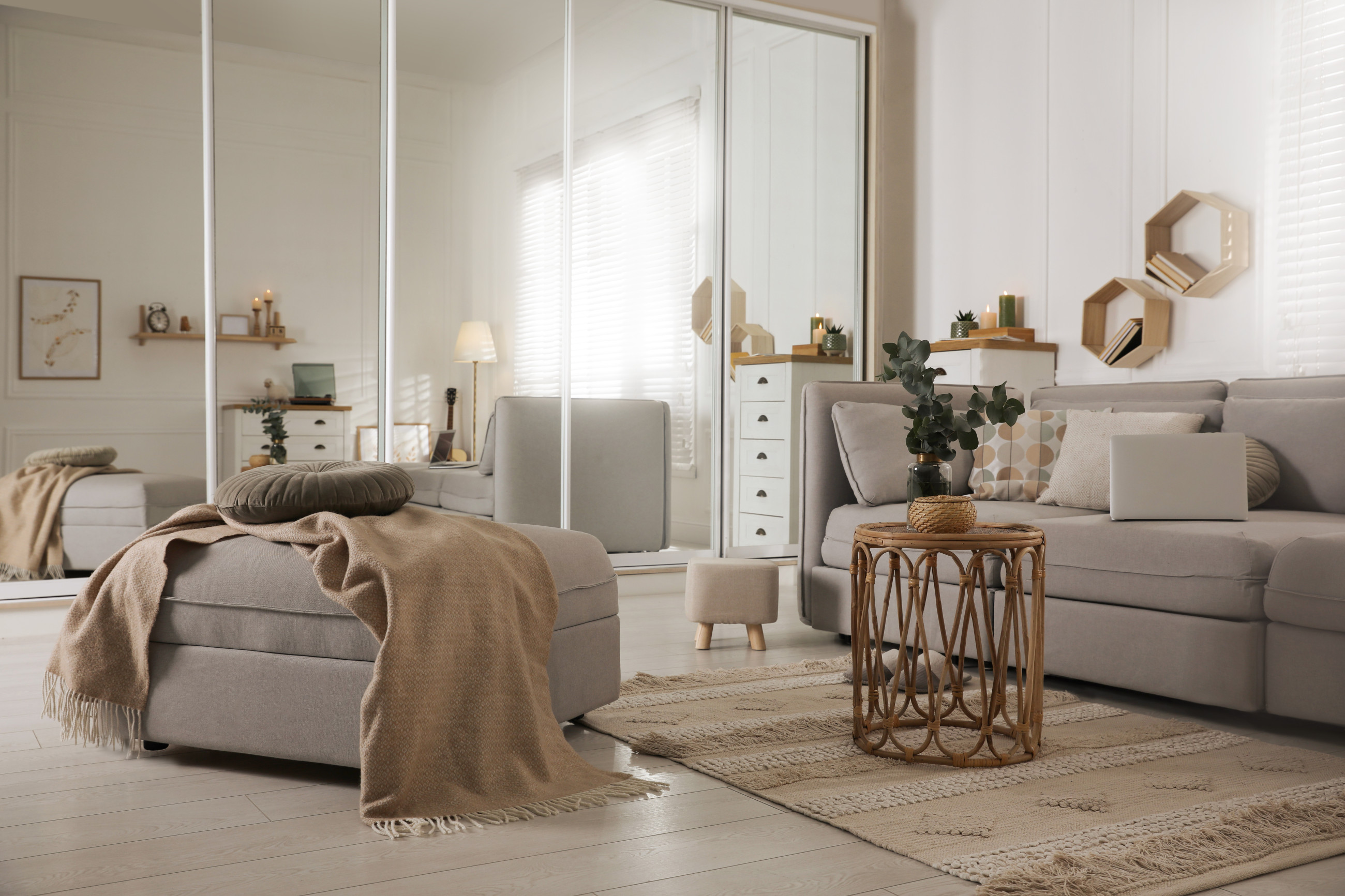 modern elegant wall mirror in lounge